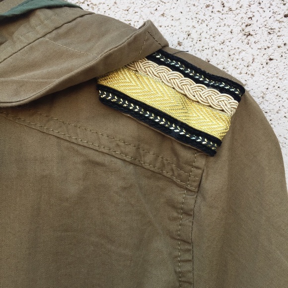 Willow and Clay Lightweight Jacket - Picture 8 of 8